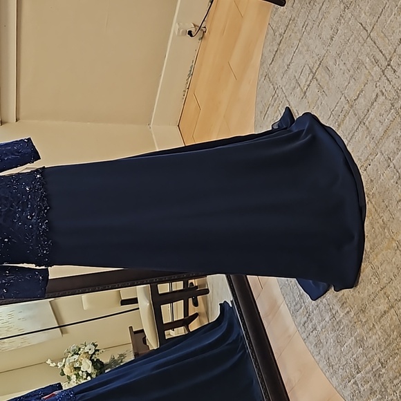 Size 10 to 12 bright navy blue lace/chiffon mother of bride/groom formal NWT - Picture 4 of 14